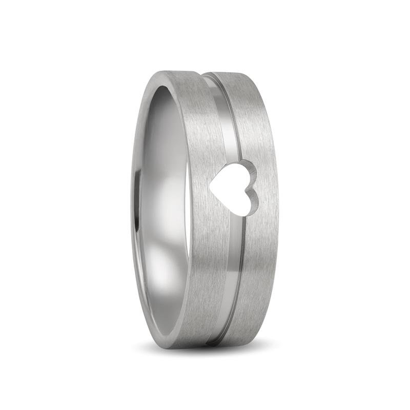 ALIANÇA DE PRATA 6,0MM ANATÔMICA QUADRADA C/CORAÇÃO FOSCA E 01 FRISO 1MM CENTRAL