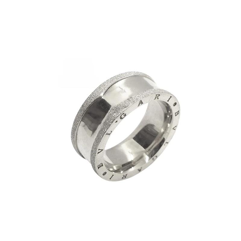 ALIANÇA DE PRATA 9,0MM ANATÔMICA QUADRADA BVL DIAMANTADA NA LATERAL