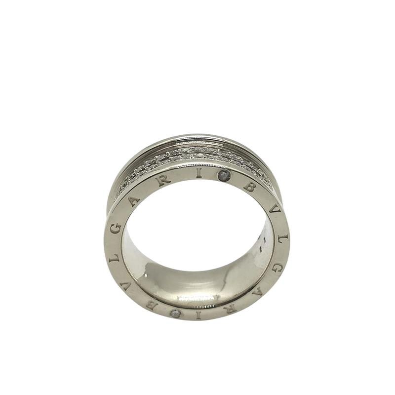 ALIANÇA DE PRATA 9MM SEMI-ANATÔMICA MODELO BVL C/ MEIA VOLTA DE PEDRAS