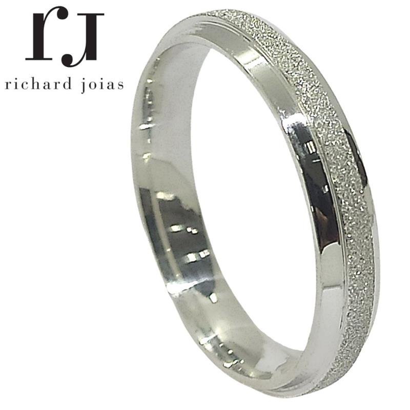 ALIANÇA DE PRATA 4,0MM ANATÔMICA ABAULADA C/ DIAMANTADO CENTRAL