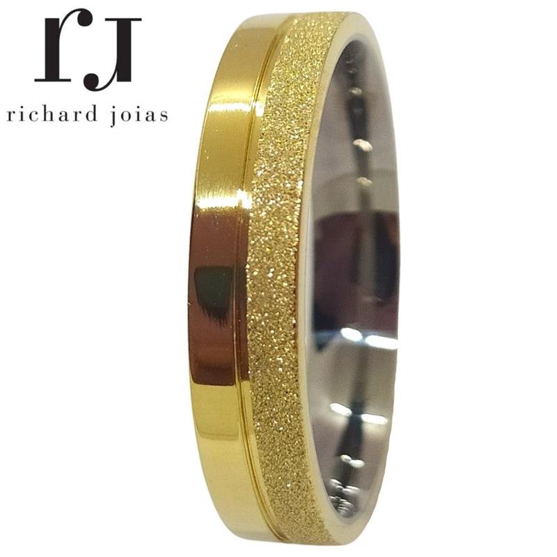 ALIANÇA DE MOEDA C/FORRO DE AÇO 5,0MM ANATÔMICA QUADRADA DIAMANTADA C/01 FRISO 0,50