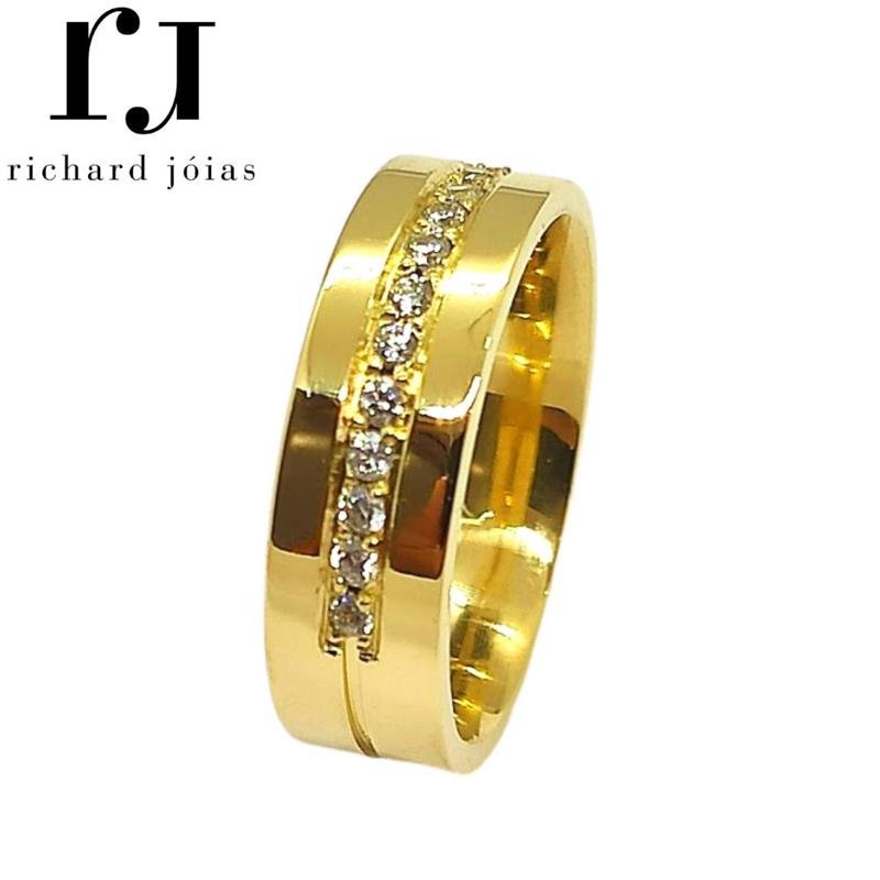 ALIANÇA DE MOEDA 6,0MM ANATÔMICA QUADRADA C/10 PEDRAS E 1 FRISO 0,50