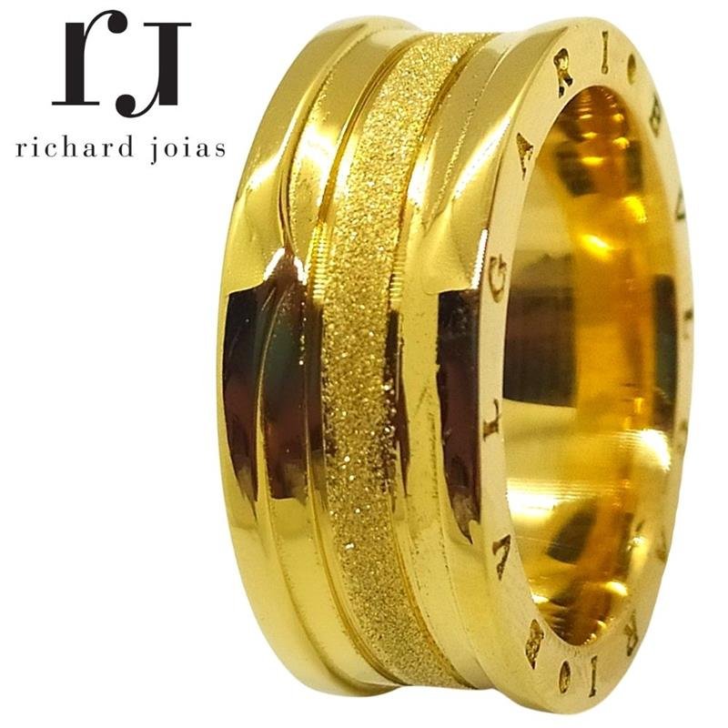 ALIANÇA DE MOEDA 9,0MM BVL ANATÔMICA QUADRADA CENTRO DIAMANTADO ESCRITA LATERAL C/ 02 FRISO 0,50