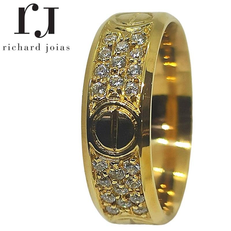 ALIANÇA DE MOEDA 6,0MM ANATÔMICA QUADRADA CHANFRADA C/ TRABALHADO E 22 PEDRAS