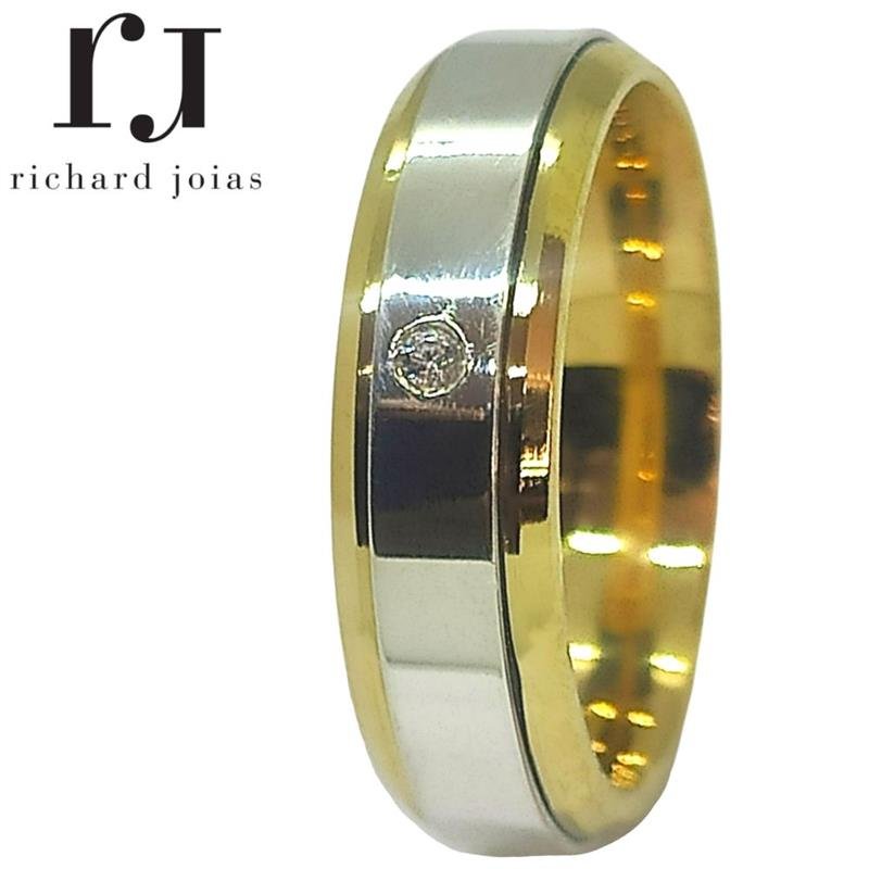 ALIANÇA DE MOEDA 6,0MM QUADRADA CHANFRADA CENTRO DE PRATA E 01 PEDRA