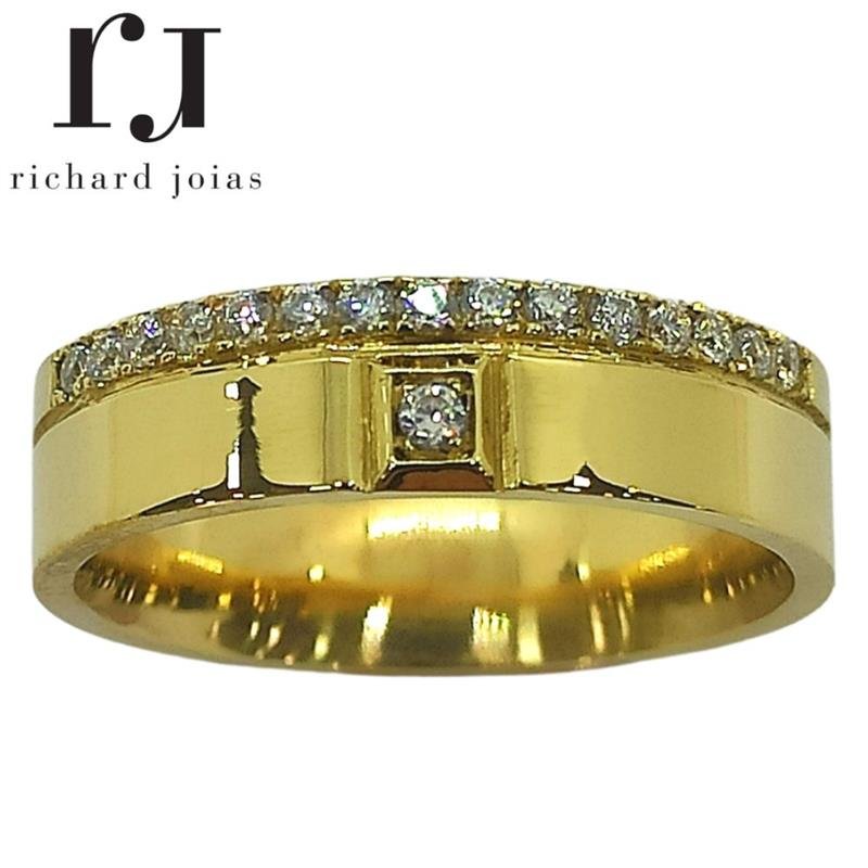 ALIANÇA DE MOEDA 6,0MM ANATÔMICA QUADRADA TRABALHADA C/16 PEDRAS E 01 FRISO 0,50