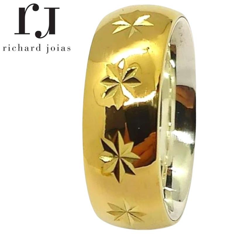 ALIANÇA DE MOEDA C/FORRO DE PRATA 8,0MM ANATÔMICA ABAULADA TRABALHADA