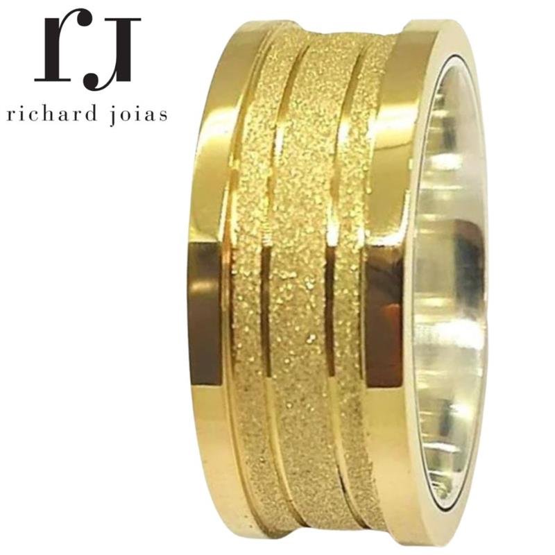 ALIANÇA DE MOEDA C/FORRO DE PRATA 10MM ANATÔMICA QUADRADA DIAMANTADA CENTRO REBAIXADO E 02 FRISO