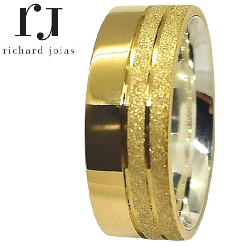 ALIANÇA DE MOEDA C/FORRO DE PRATA 8MM ANATÔMICA QUADRADA DIAMANTADA E 02 FRISO 0,50