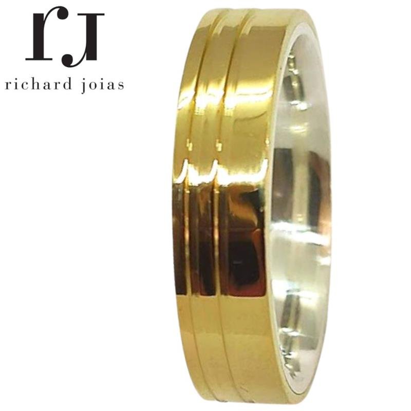 ALIANÇA DE MOEDA C/FORRO DE PRATA 5,0MM ANATÔMICA QUADRADA E 02 FRISO 0,50