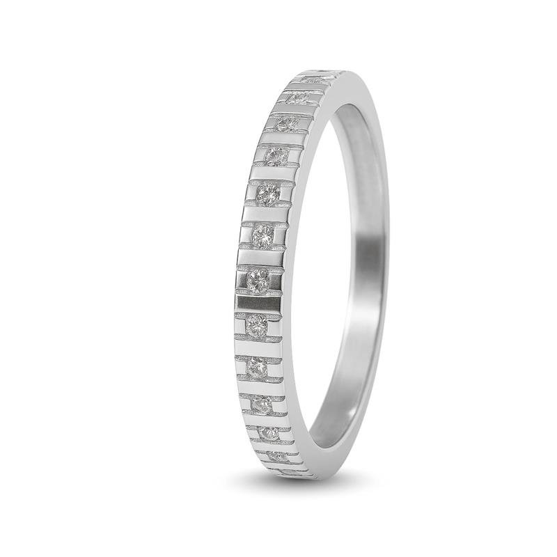 ANEL DE PRATA MEIA ALIANÇA C/18 PEDRAS