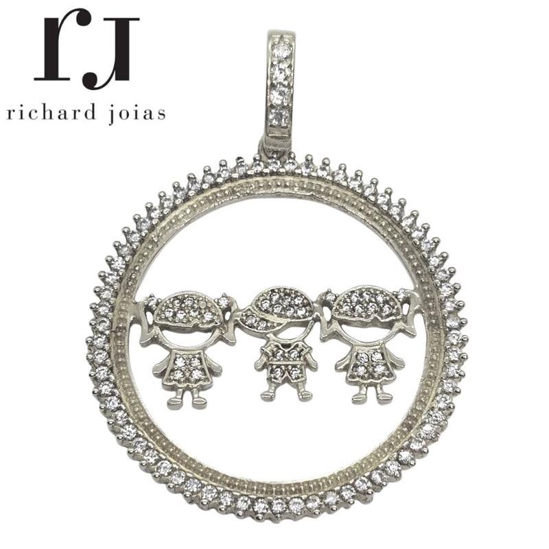 PINGENTE DE PRATA MANDALA C/105 PEDRAS 02 MENINAS E 01 MENINO PEDRA CRISTAL MUDA COR DO ARO DE TAMANHO 4X4