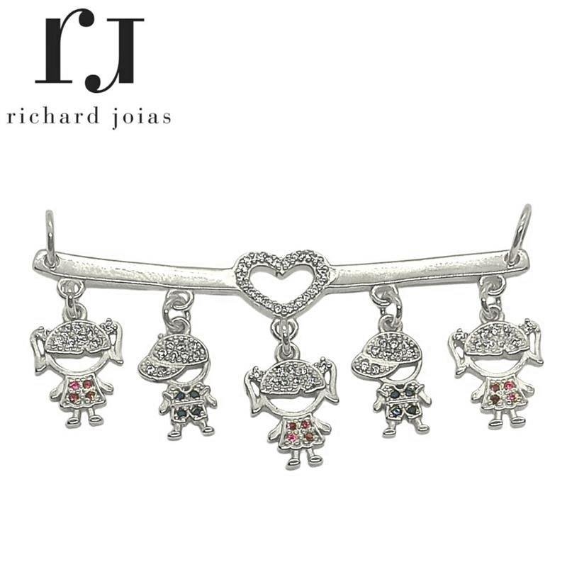 PINGENTE DE PRATA CANGA C/05 BONEQUINHOS MUDA COR DA ROUPA E 87 PEDRAS 5,6 X 2,7