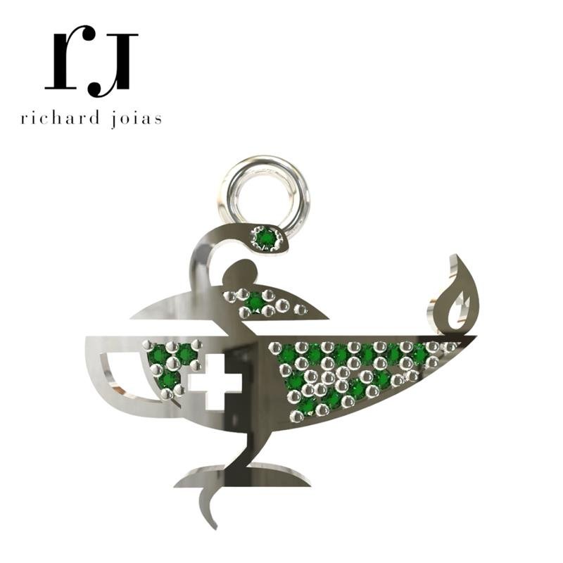 PINGENTE DE PRATA CURSO ENFERMAGEM TAMANHO 1,8X1,5CM