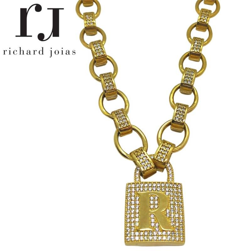 CORRENTE DE MOEDA 45CM C/ PINGENTE DE CADEADO LETRA R 2,5 X 4,0 E ELO 1,5 X 2,8 DE PEDRAS